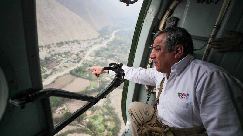 Premier y ministro de Defensa
