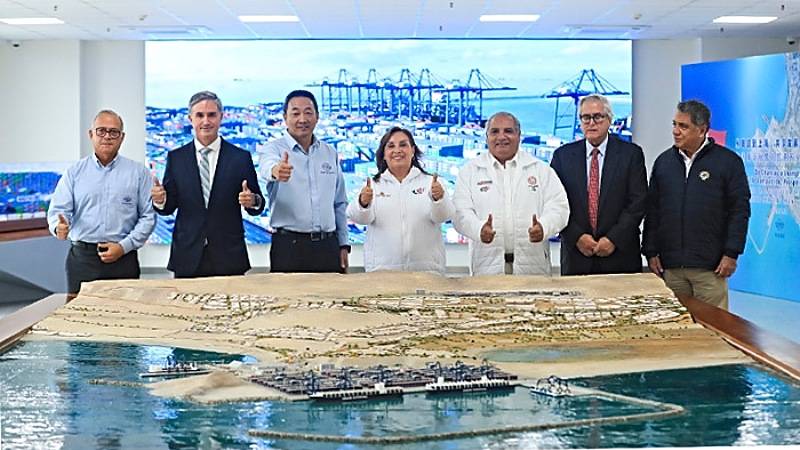 presidenta Dina Boluarte megapuerto de chancay 
