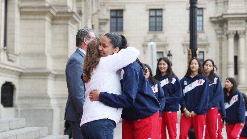 Presidenta Dina Boluarte recibió a selección femenina sub 17