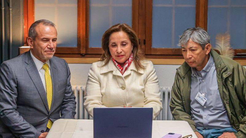 Presidenta exhortó al Poder Judicial y al Ministerio Público a trabajar unidos contra la delincuencia