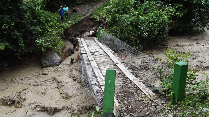 MTC anuncia construcción de 49 puentes en ocho regiones ante fuertes lluvias