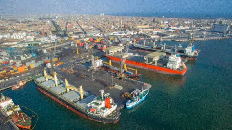 Terminales portuarios