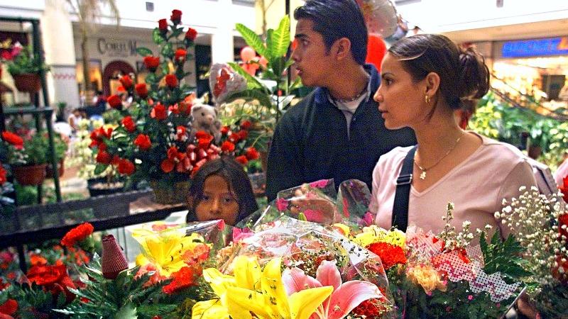 Indecopi consejos san valentín enamorados regalo compra