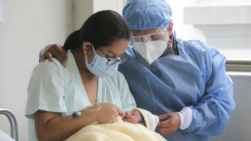 Año Nuevo 2023 llegó con 16 bebés recién nacidos en el Instituto Nacional  Materno Perinatal, Galería Fotográfica