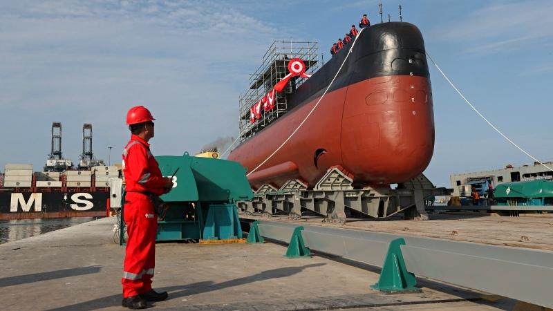 Submarino B.A.P. Chipana Inicia Pruebas En El Agua Como Parte Del ...