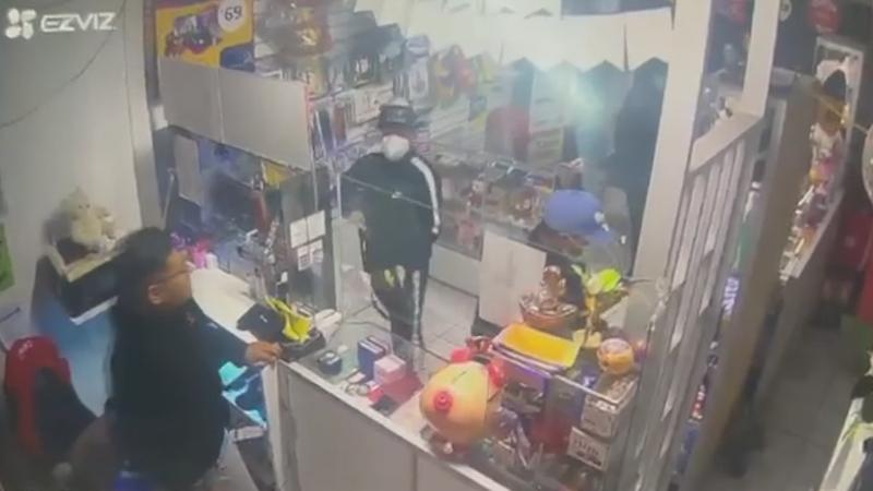 Tacna Robo Tienda Fusil Policía Delincuentes