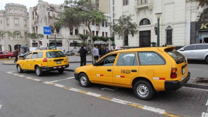 taxi amarillo