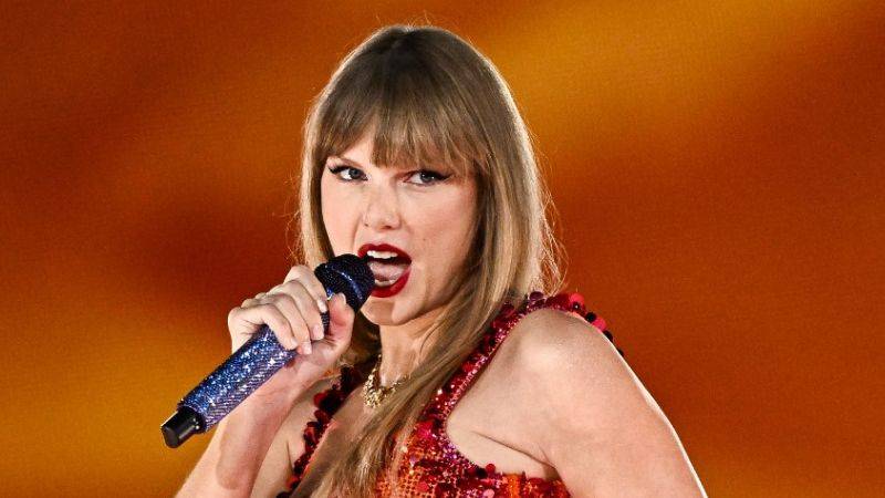 Taylor Swift regresó este jueves a los escenarios en Londres