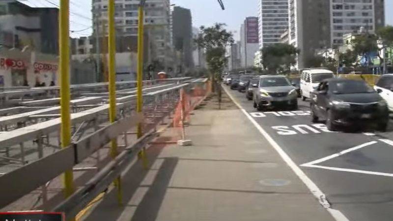 Tránsito restringido en la Av. Brasil por instalación de graderías