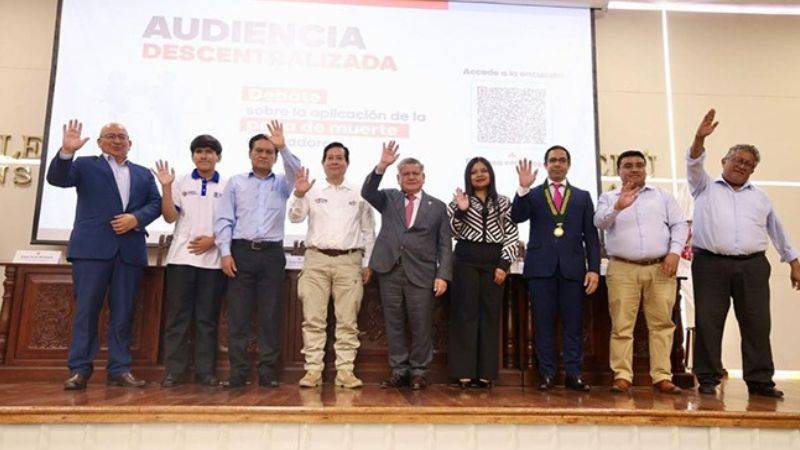 Trujillo acoge debate sobre la pena de muerte para violadores de menores con un fuerte apoyo ciudadano