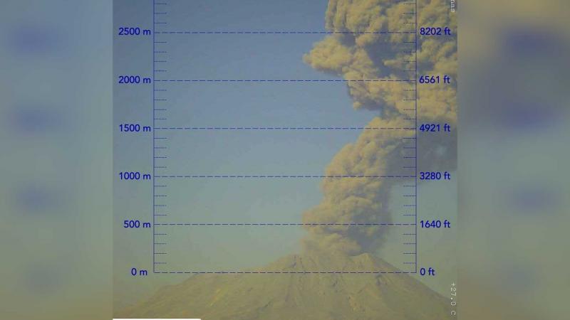 Volcán Ubinas: registran una nueva explosión y alertan caída de cenizas
