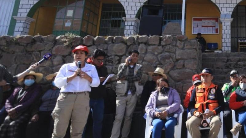 Volcán Ubinas Moquegua MTC Ministerio de Transportes y Comunicaciones albergue ayuda humanitaria