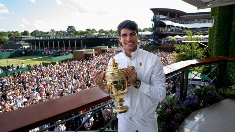 Carlos Alcaraz gana su segundo torneo de Wimbledon tras derrotar a Novak Djokovic