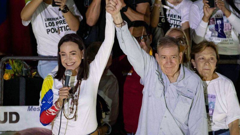 María Corina Machado anuncia como ganador de presidenciales en Venezuela a Edmundo González