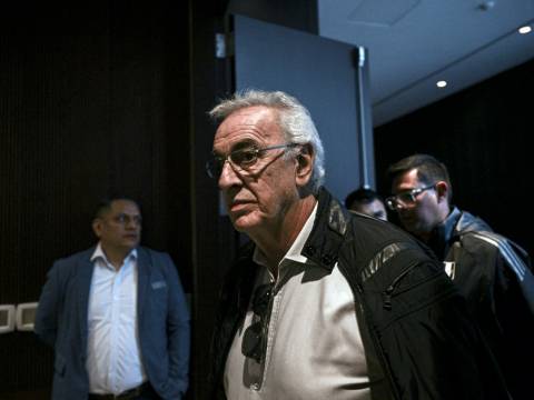 Jorge Fossati decidió que futbolistas no estarán en duelo contra Colombia