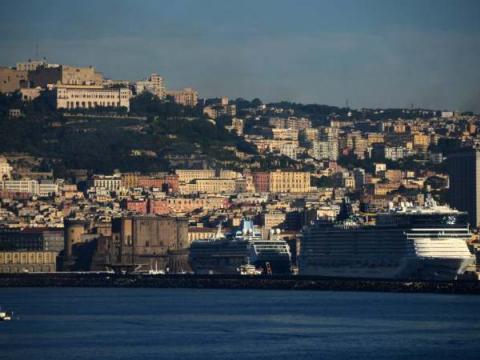 Nápoles  azotada por temblores  