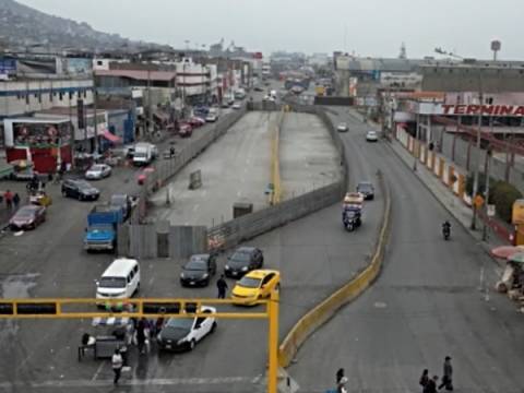 ATU línea 2 del metro de lima   EL Agustino 
