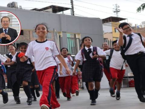 Ministro de Educación Erfurt Castillo