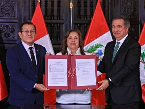 presidenta Dina BOluarte Foncomún