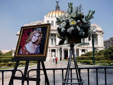 México rinde homenaje a Silvia Pinal