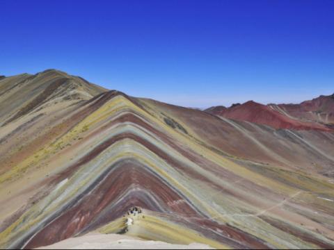 montaña de los siete colores  Indecopi