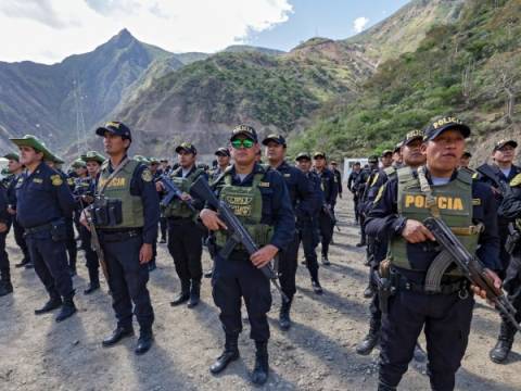 PNP fuerzas armadas comando conjunto 