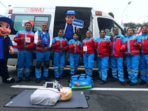 samu ambulancia vacunación av.brasil fiestas patrias parada militar