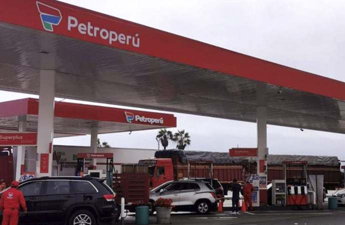 Petroperú garantiza abastecimiento de combustible  