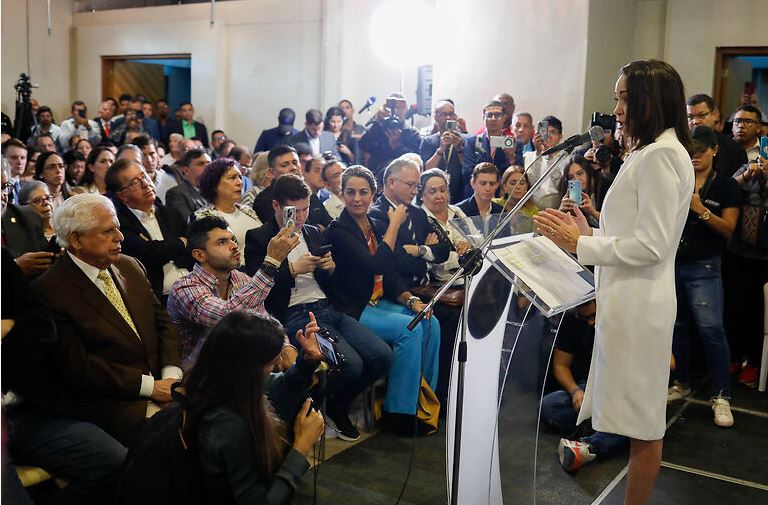 Maria Corina Machado ganó  las primarias 