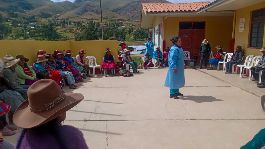 Cusco vacunación adultos mayores