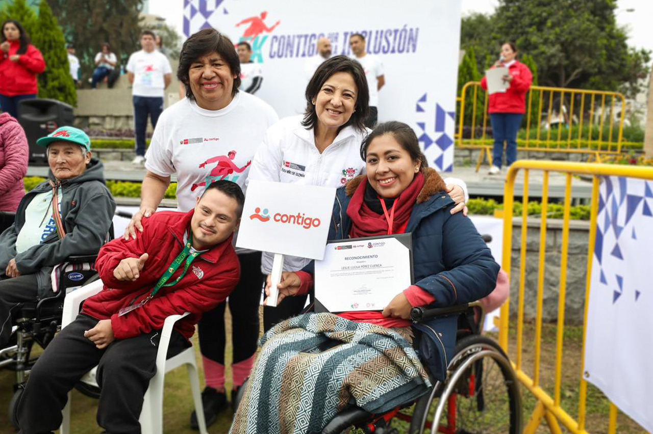 CONTIGO personas con discapacidad carrera