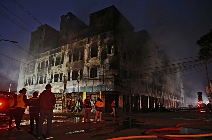 malvinas incendio centro de lima 