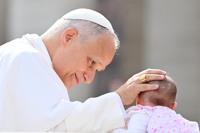 papa León XIV  perú jerí dina boluarte