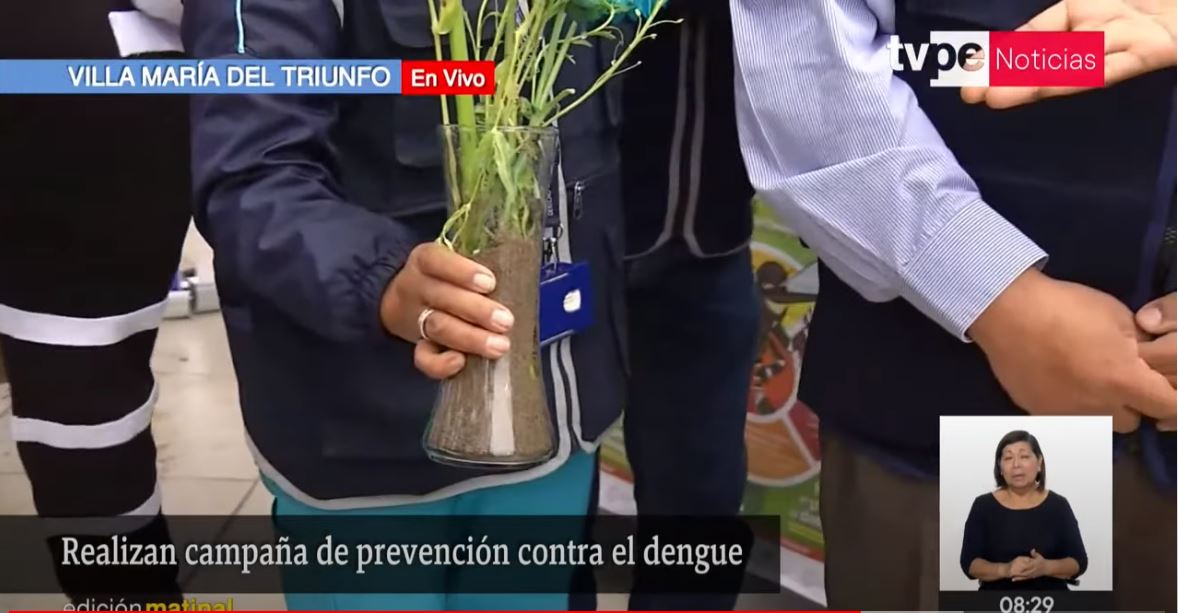 Dengue: entregan arena húmeda en cementerio de VMT por Día del Padre