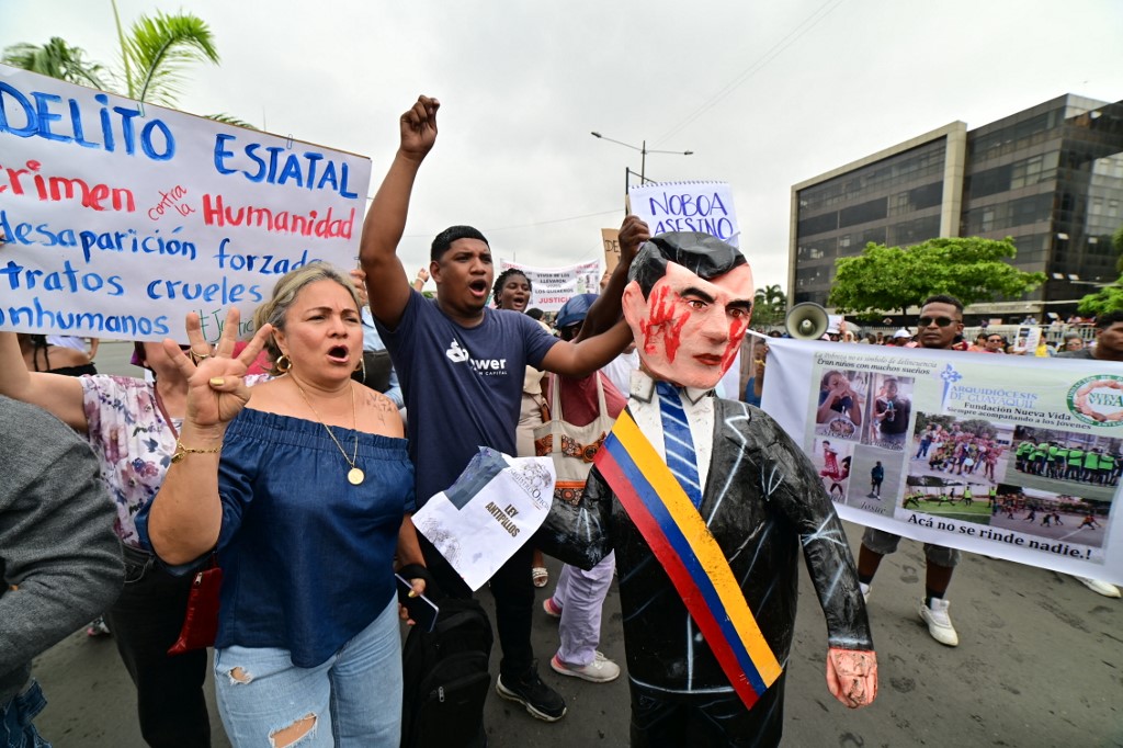 ecuador familiares menores quemados