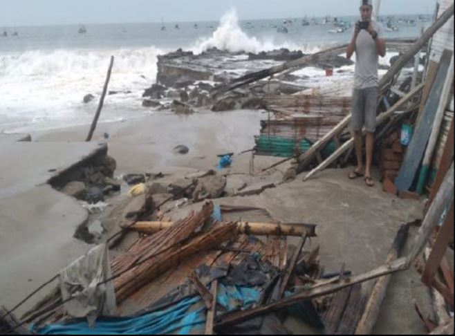 fuerte oleaje Tumbes