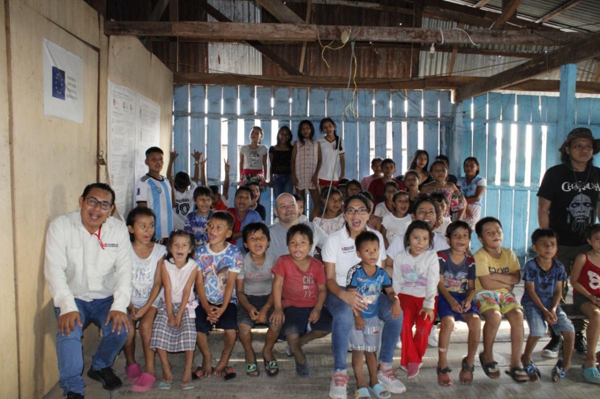 Ministra de Cutura visitó un coro de niños en Loreto.
